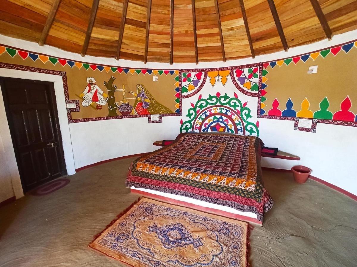 Banni Village Resort - Rann Of Kutch Bherandiāla Exterior foto