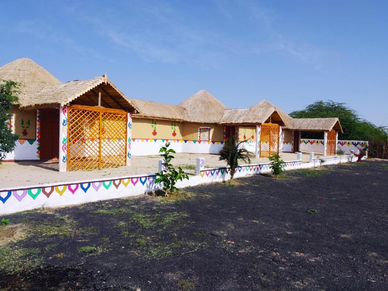 Banni Village Resort - Rann Of Kutch Bherandiāla Exterior foto